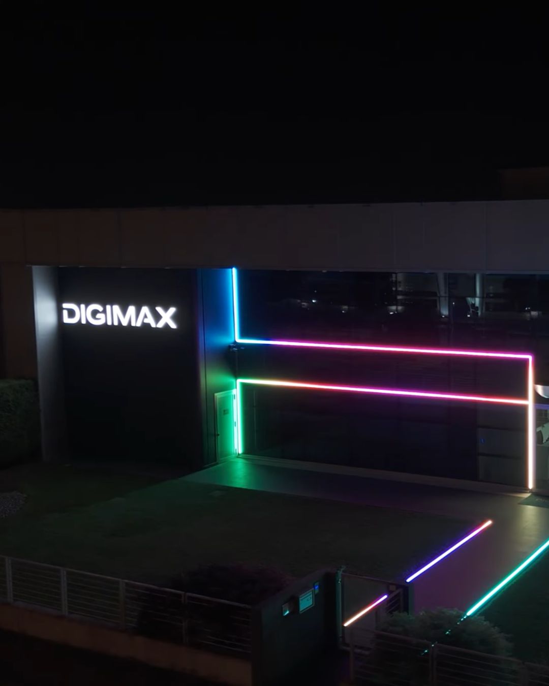 ottimizzazione-dell'infrastruttura-di-controllo-di-sistemi-rgbrgbw.jpg